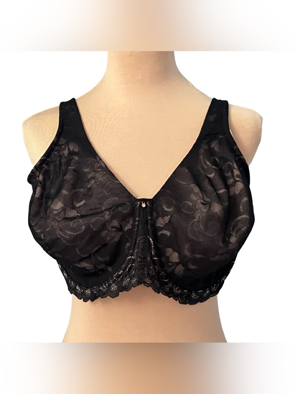 Supportive Black Lace Full-Coverage Bra with Wide Straps